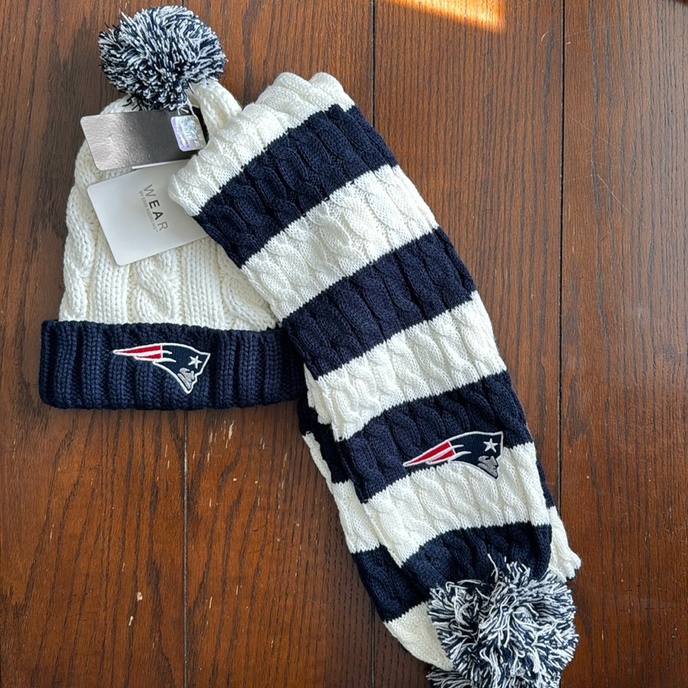 NWT Patriots Hat & Scarf Set